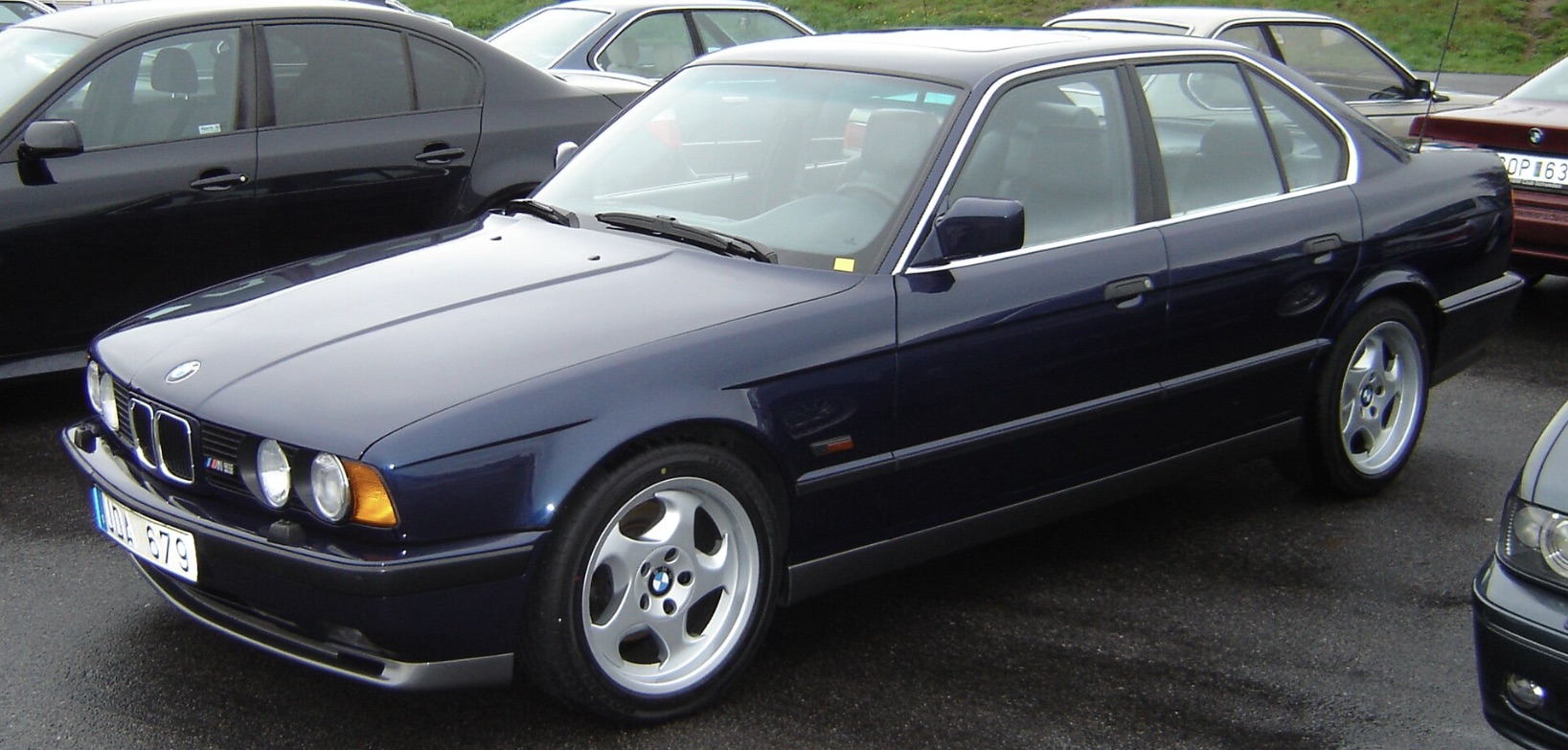 BMW M5 E34 - Car modifications, wheels, and performance upgrades